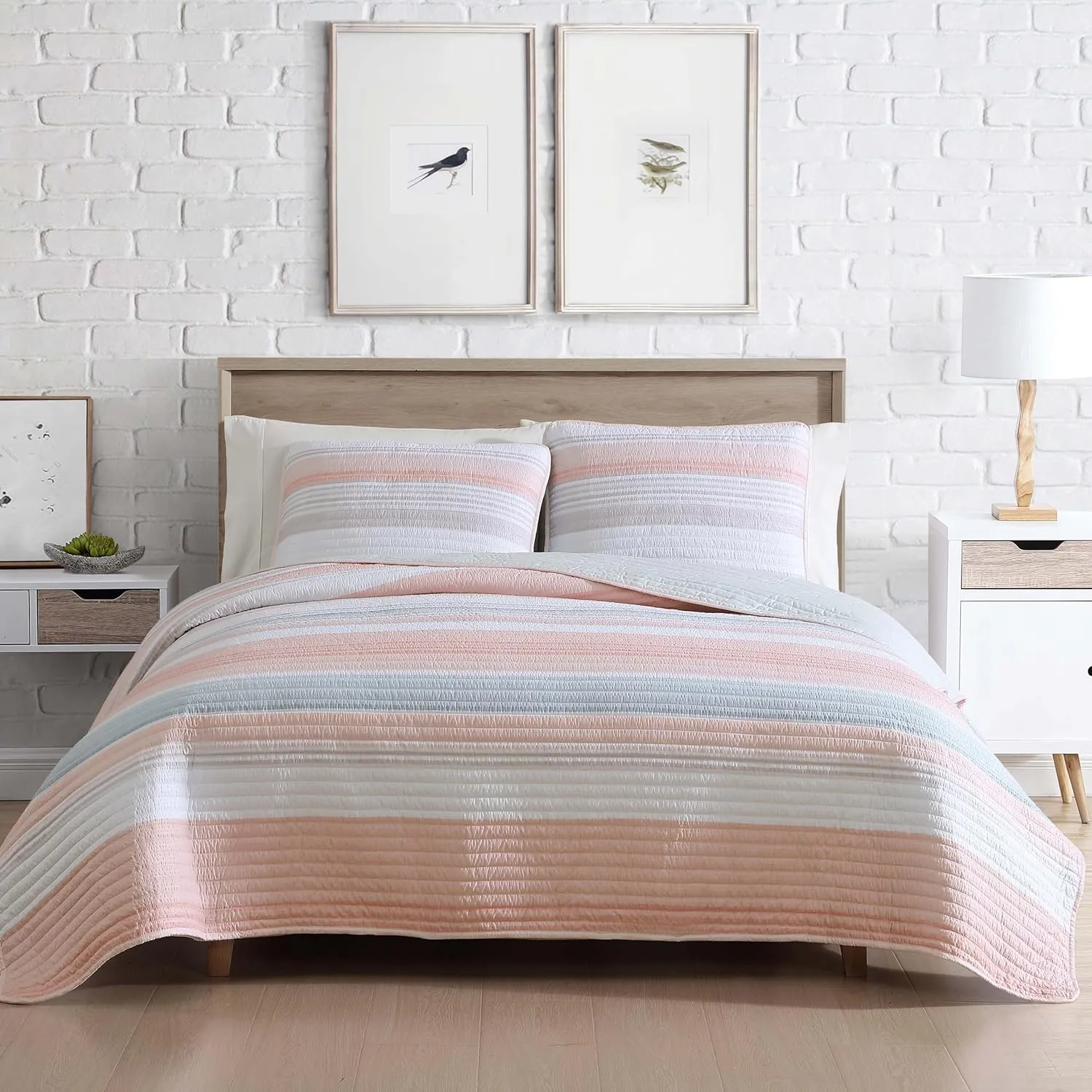 Beatrice Home Fashions Coralinn Striped 3-Piece Quilt Set, Lightweight, All-Seasons, King, Blush