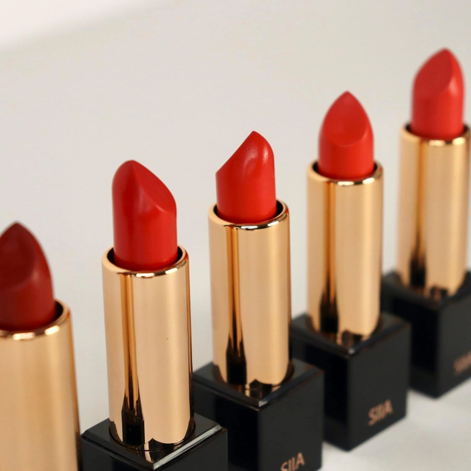 Change Agent Magnetic Original Lipstick in Everlasting Rose