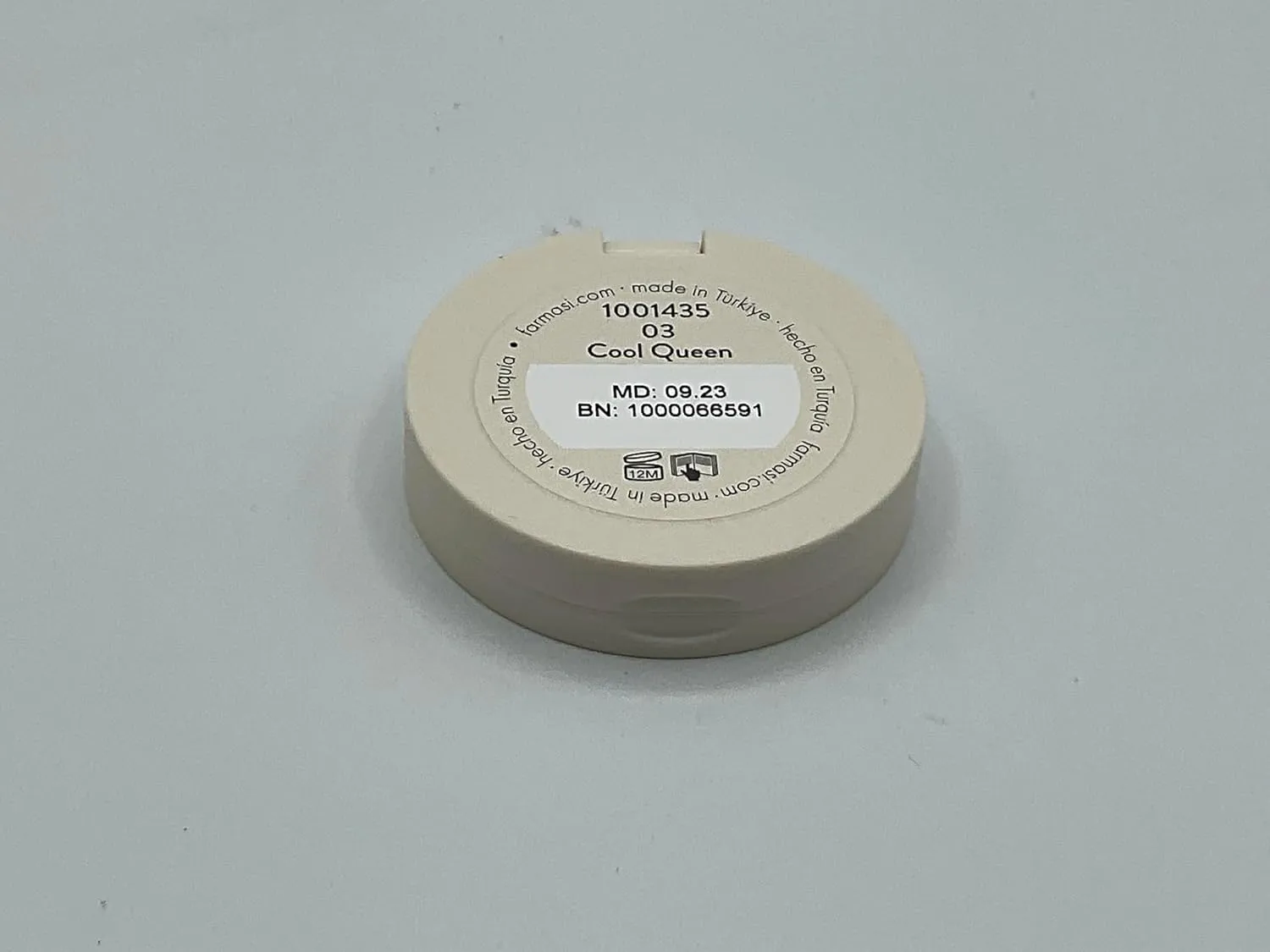 FARMASI Powder blush (03 Cool Queen) - Velvet Texture Long-Lasting Versatile Shades Buildable Color Makeup Essential Cheek Enhancement Radiant Complexion Beauty Product