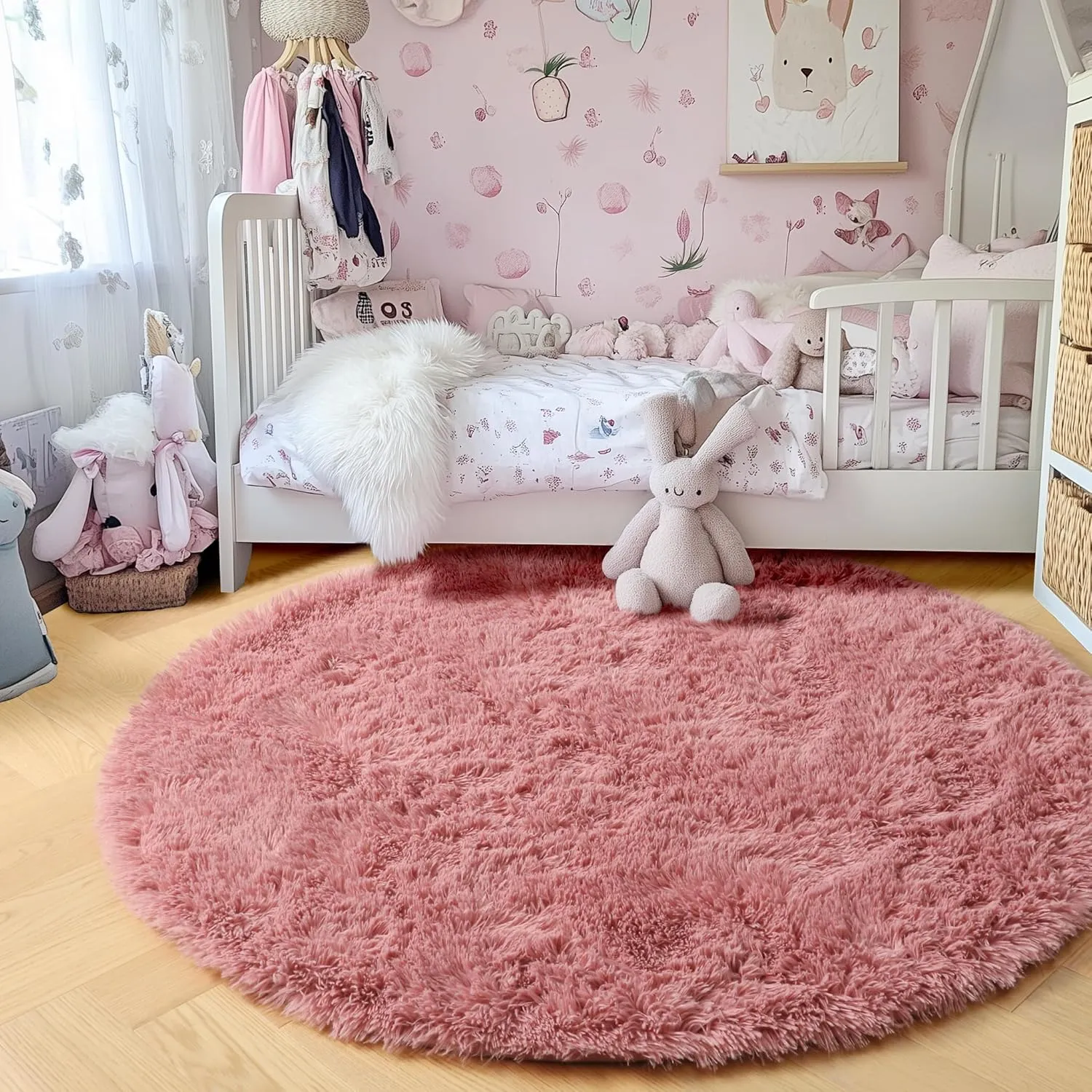PAGISOFE Round Rug 4Ft, Soft Blush Round Circle Rugs for Girls Room Decor, Fluffy Bedroom Carpets, Shaggy Rugs, Small Teepee Furry Mat, Comfy Reading Circular Rug, Kids Nursery Room Decor