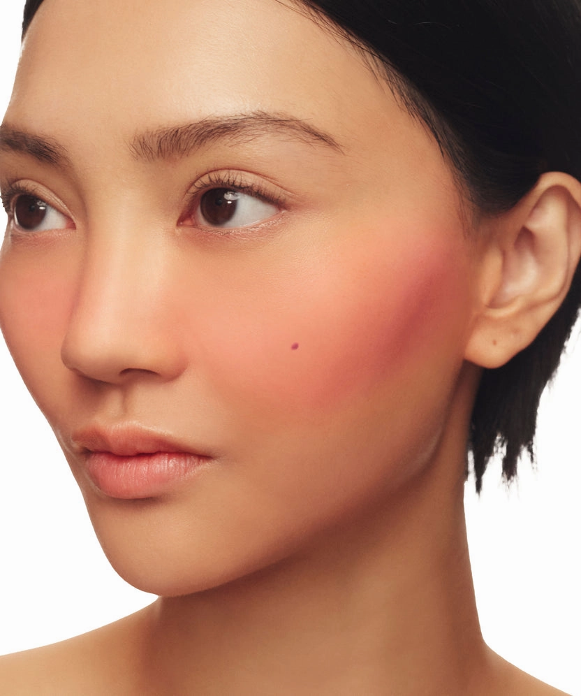 Sunnies Face Blush On - Super Pink in Vibrant Pink