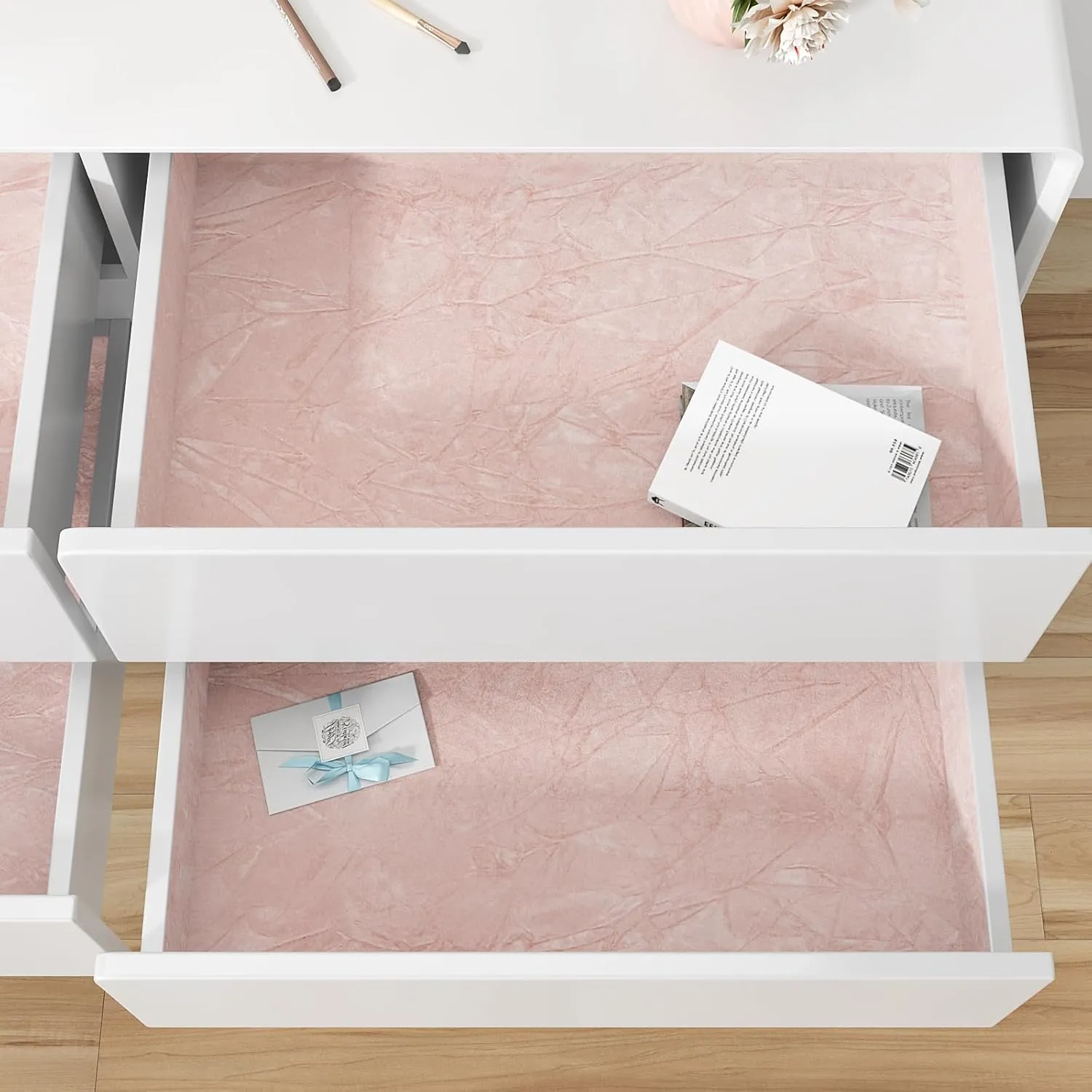 VEELIKE Blush Pink Crushed Velvet Drawer Liner Self Adhesive Velvet Flocking Liner for Dresser Jewelry Drawer Art Crafts 15.7''x118'' Pink Velvet Wallpaper Peel and Stick Removable Lining Fabric Roll